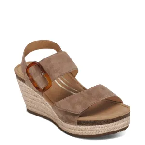 Aetrex Women's Ashley Wedge Sandal in Taupe