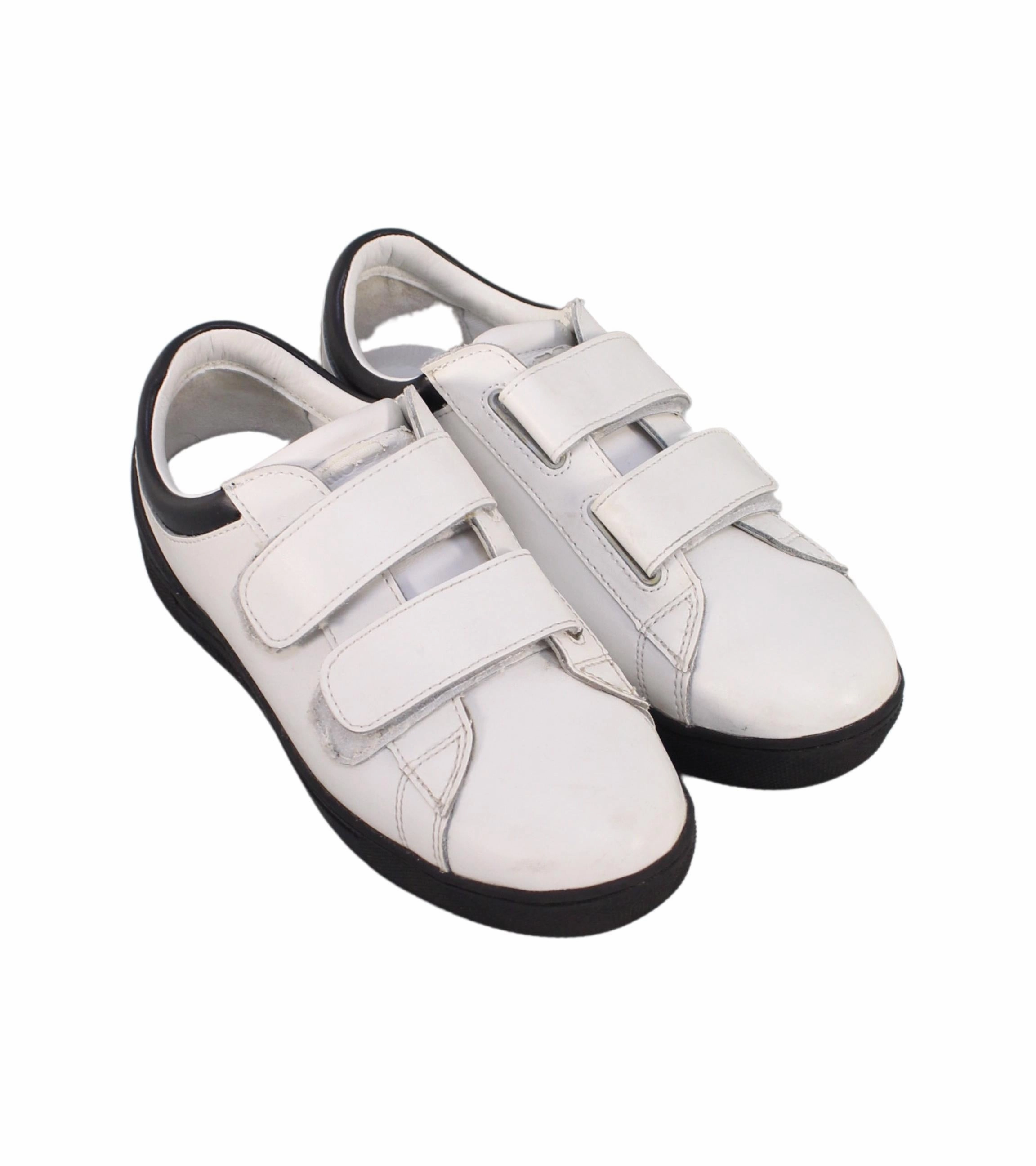 Armani Sneakers (EU33)