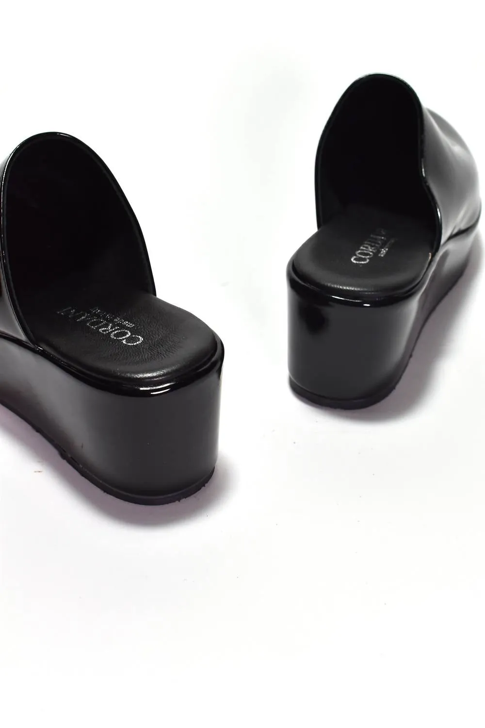 Camryn Sandals In Black Patent Leather