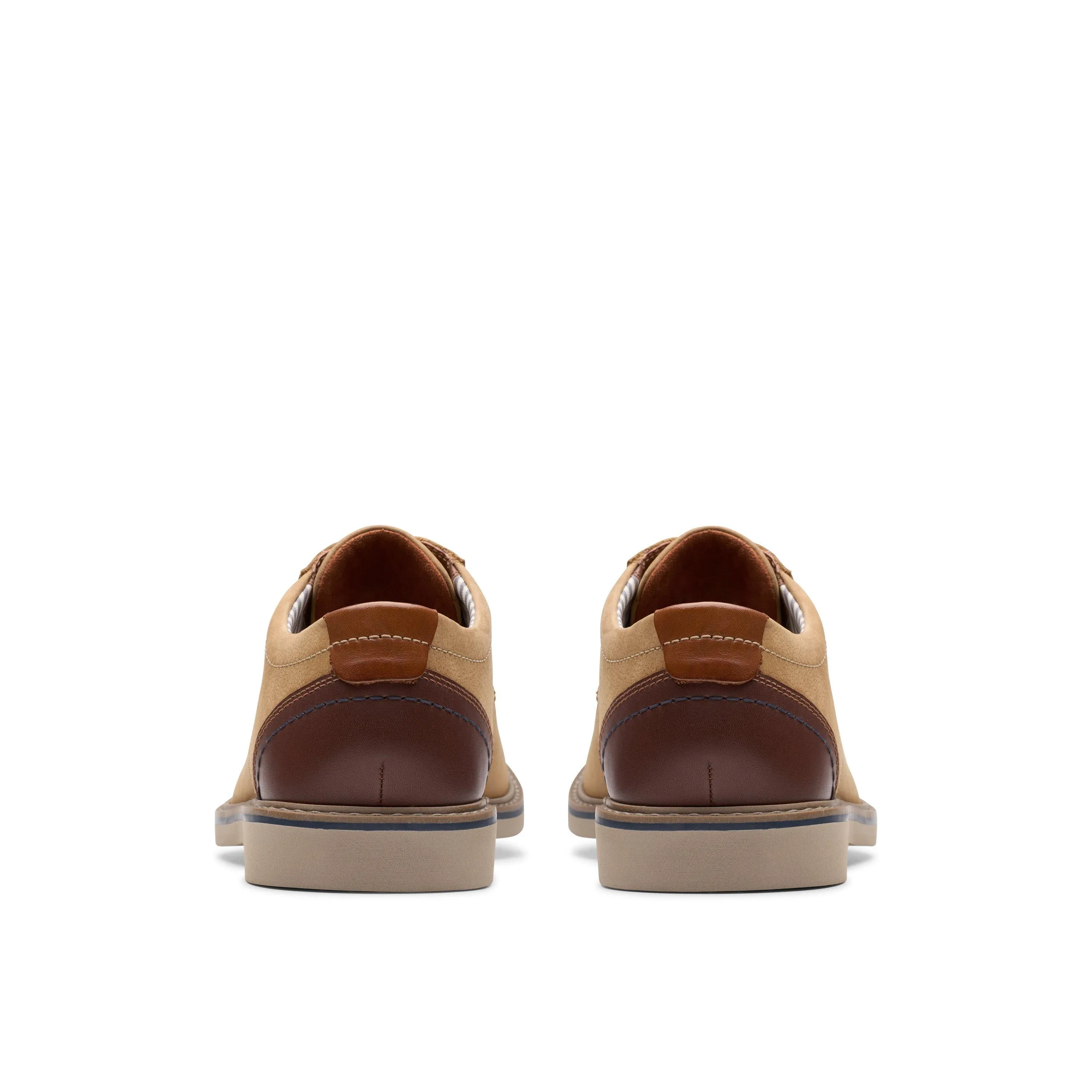 Clarks Radcliff Low in Brown Nubuck