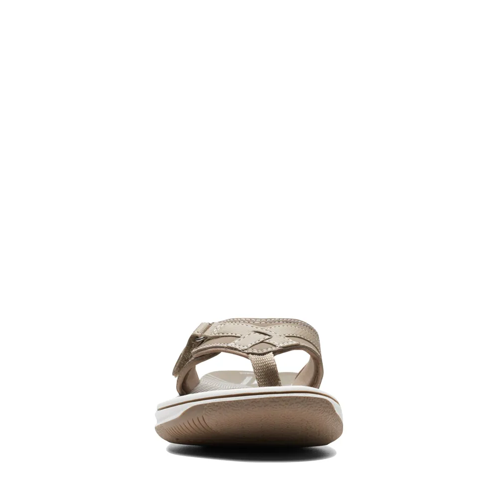 Clarks Women's Breeze Sea II Flip Thong Sandal in Taupe