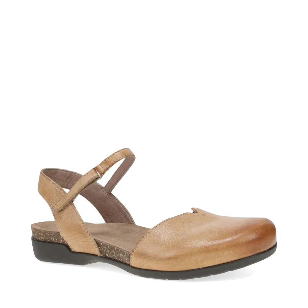 Dansko Women's Rowan Closed Toe Sandal in Honey Tan