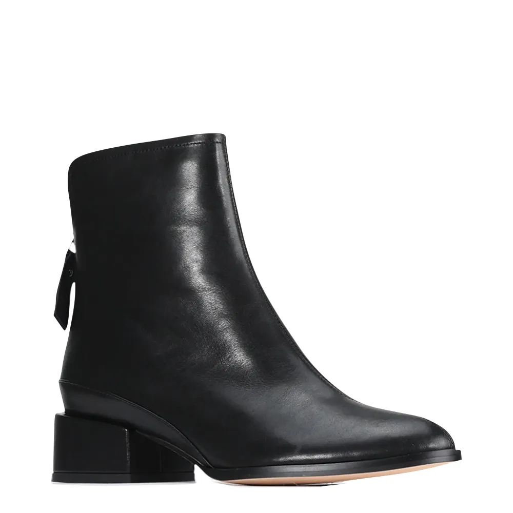EOS Footwear Women's Cast Leather Back Zip Boot in Black