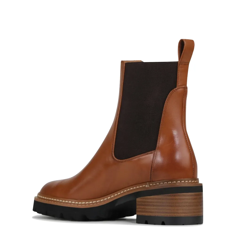 EOS Footwear Women's Linear Heeled Leather Pull On Chelsea Boot in Brandy