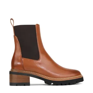EOS Footwear Women's Linear Heeled Leather Pull On Chelsea Boot in Brandy