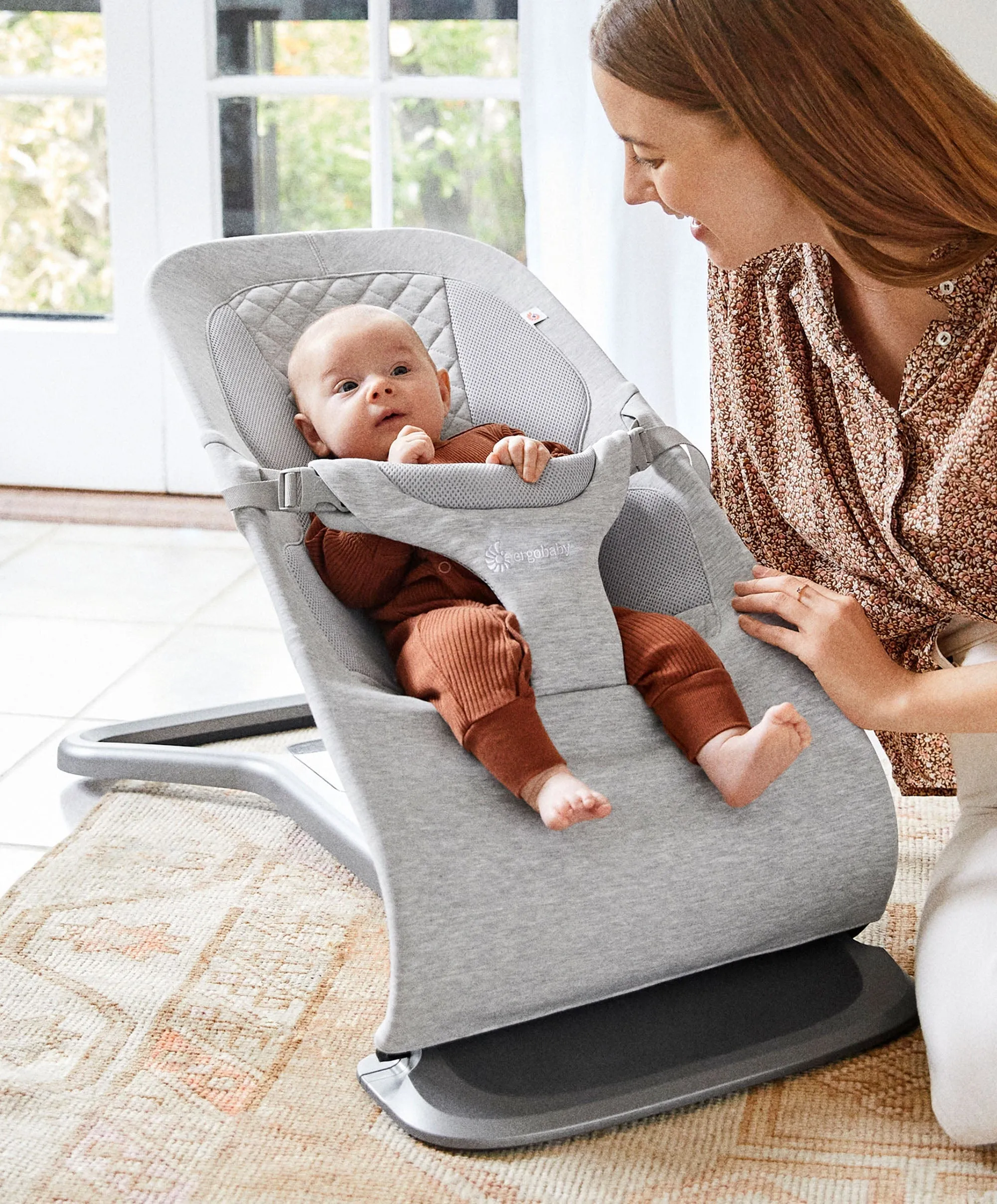Ergobaby 3-in-1 Evolve Bouncer – Light Grey