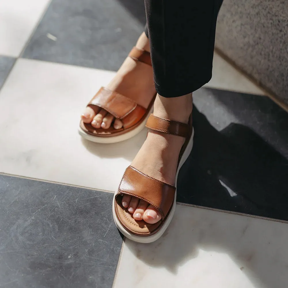 Josef Seibel Women's Sevran 01 Sandal in Cognac