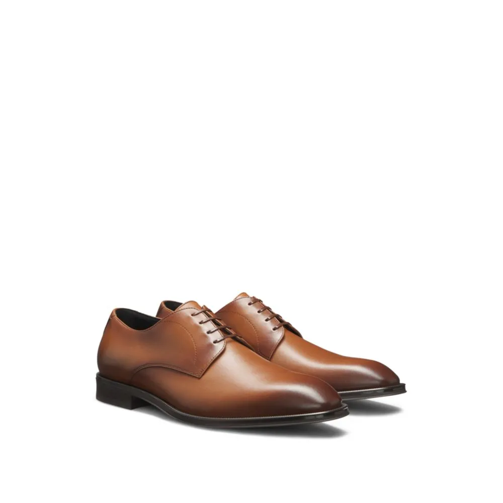 Leather Derby shoes with stitching details