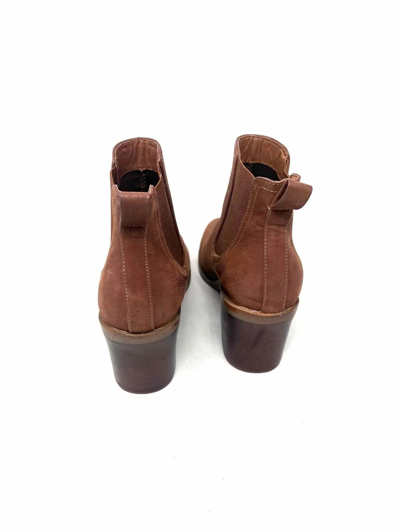 mia Size 7.5 Brown Stretch Faux Leather Shoes Ankle Boots