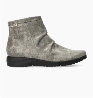 Rezia Women's Ruched Ankle Boots In Fog Mikado