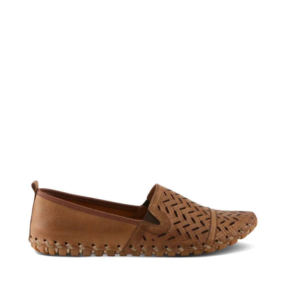 Spring Step Women's Kapri Slip On Flat in Brown