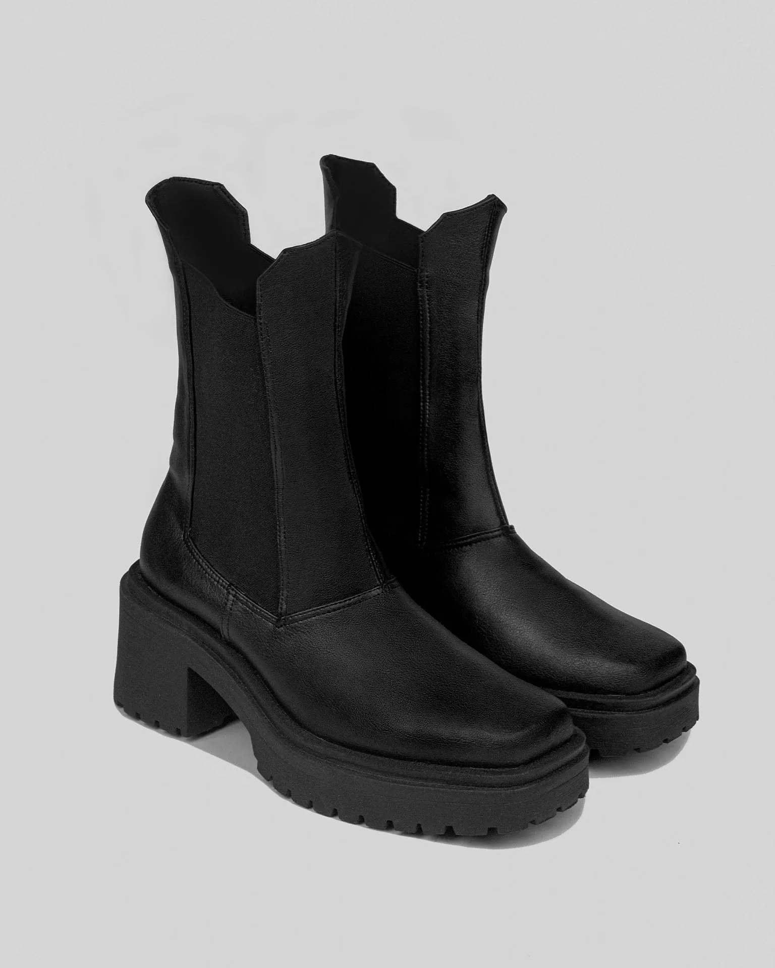 Squared Chelsea Grape Leather Vegan Boots | Black
