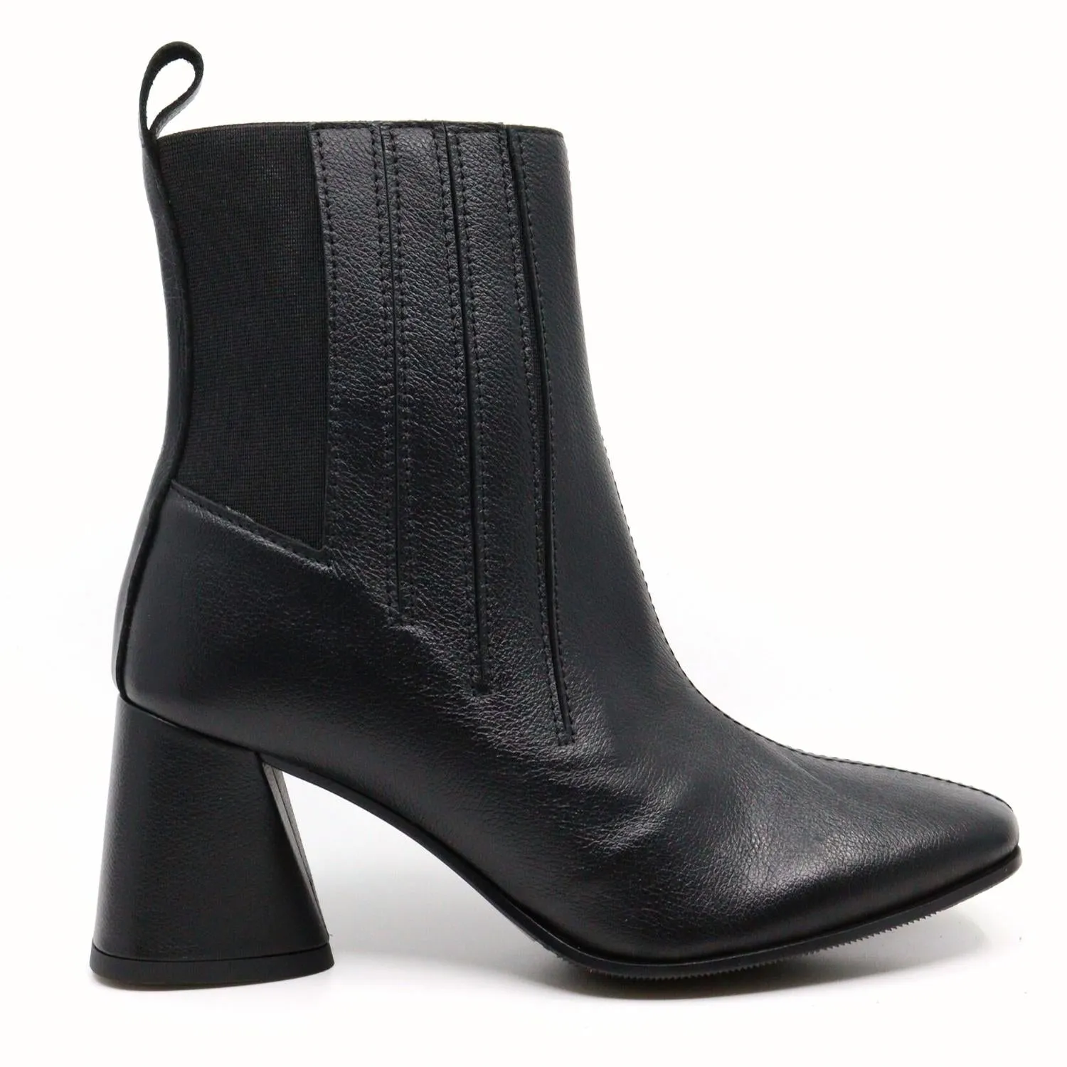 Trinity Shootie In Black