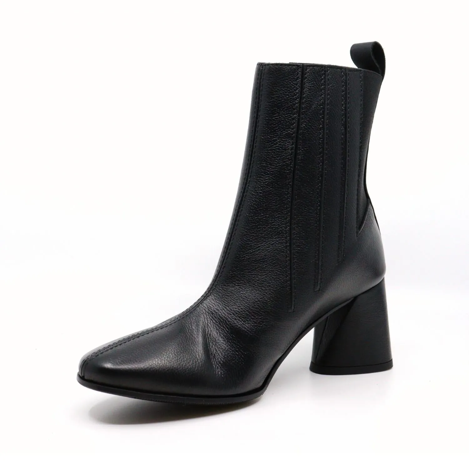 Trinity Shootie In Black