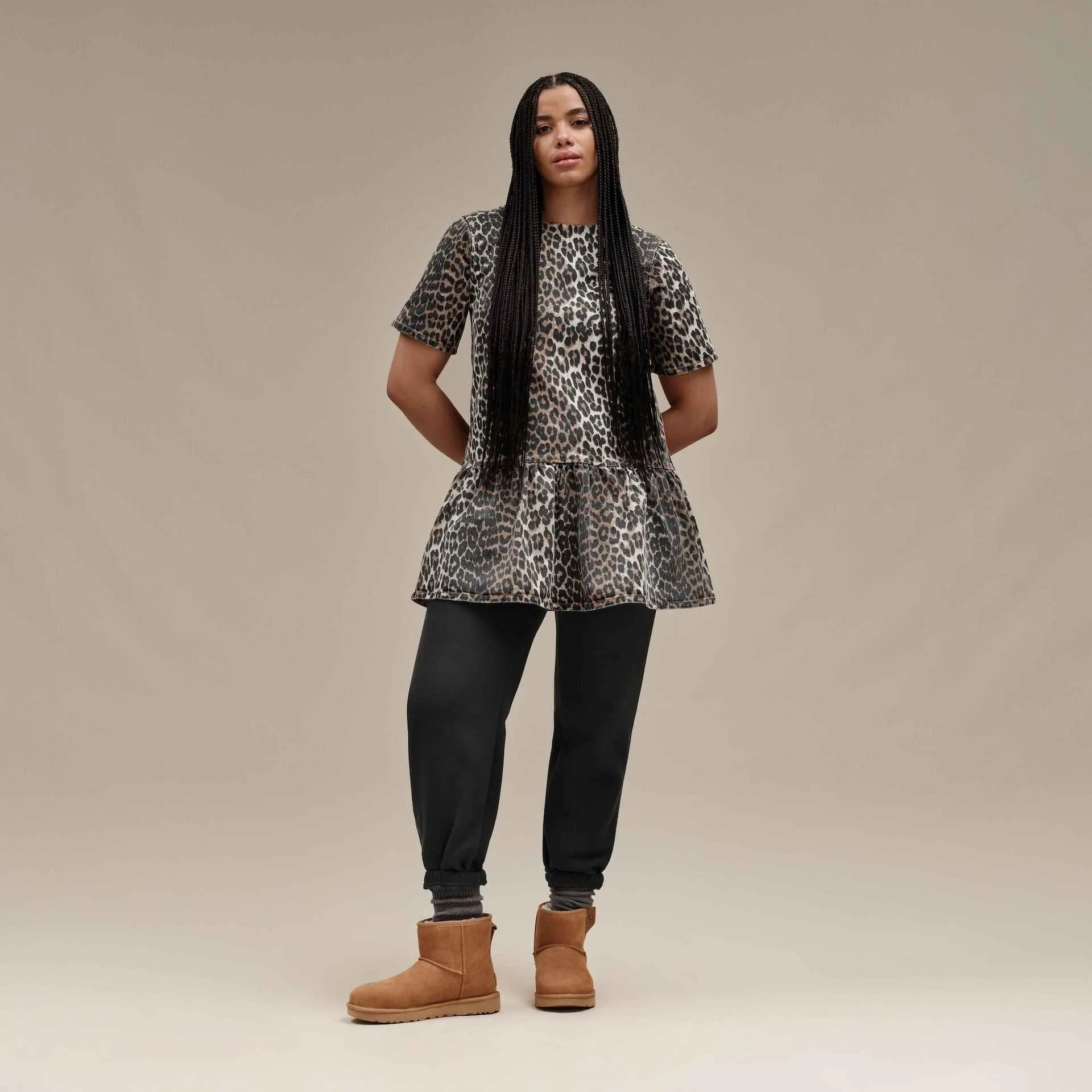 UGG CLASSIC MINI BAILEY ZIP