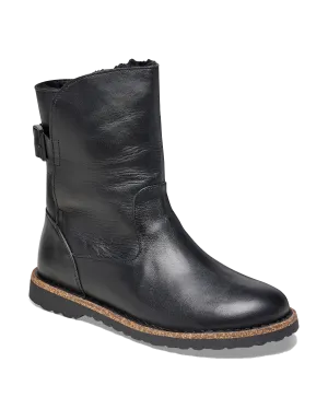 Uppsala Natural Leather Boots in Black