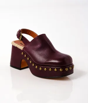 Women's Autumn Studded Platform Clogs In Wine