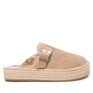Women's Clogs In Beige