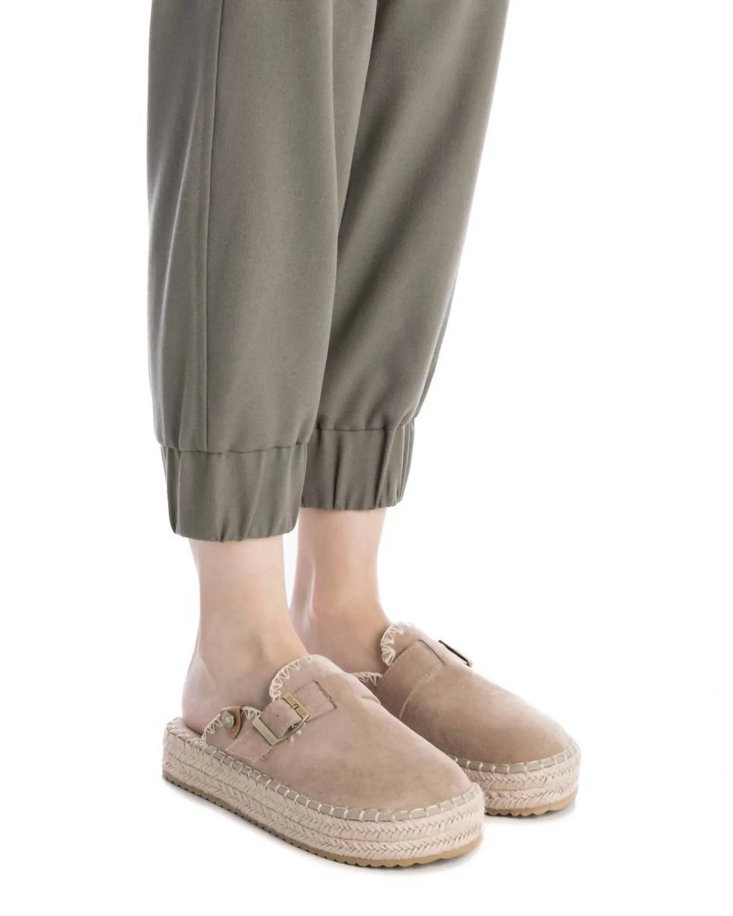 Women's Clogs In Beige