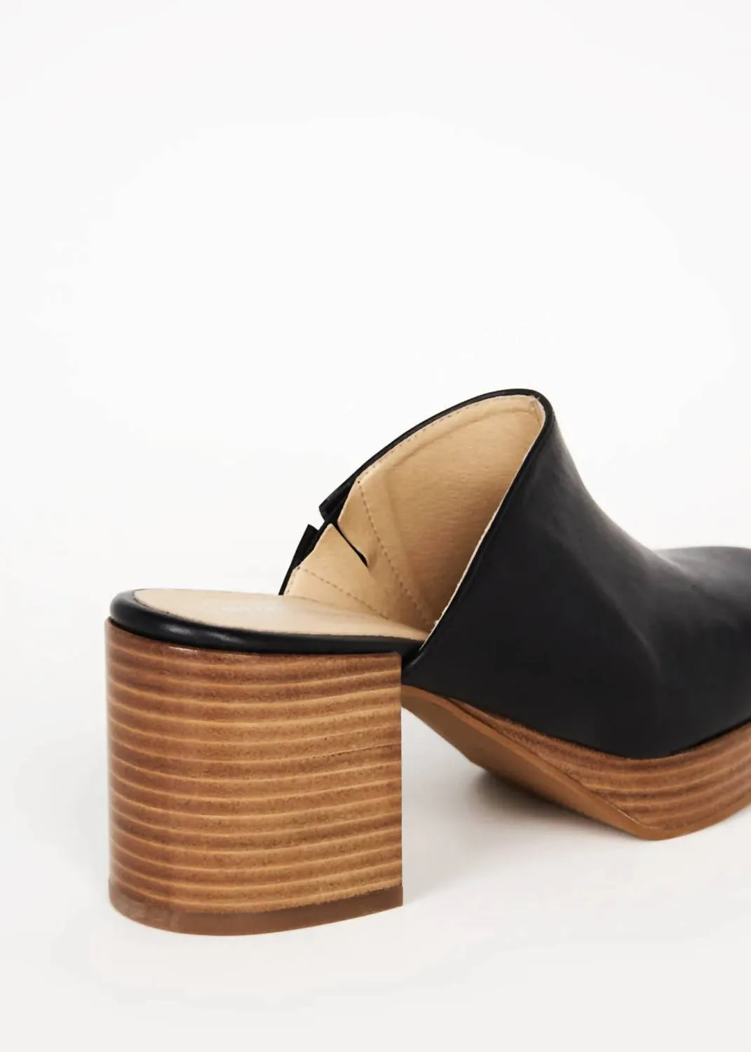 Women's Facts Platform Clog In Black