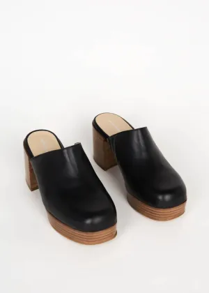 Women's Facts Platform Clog In Black