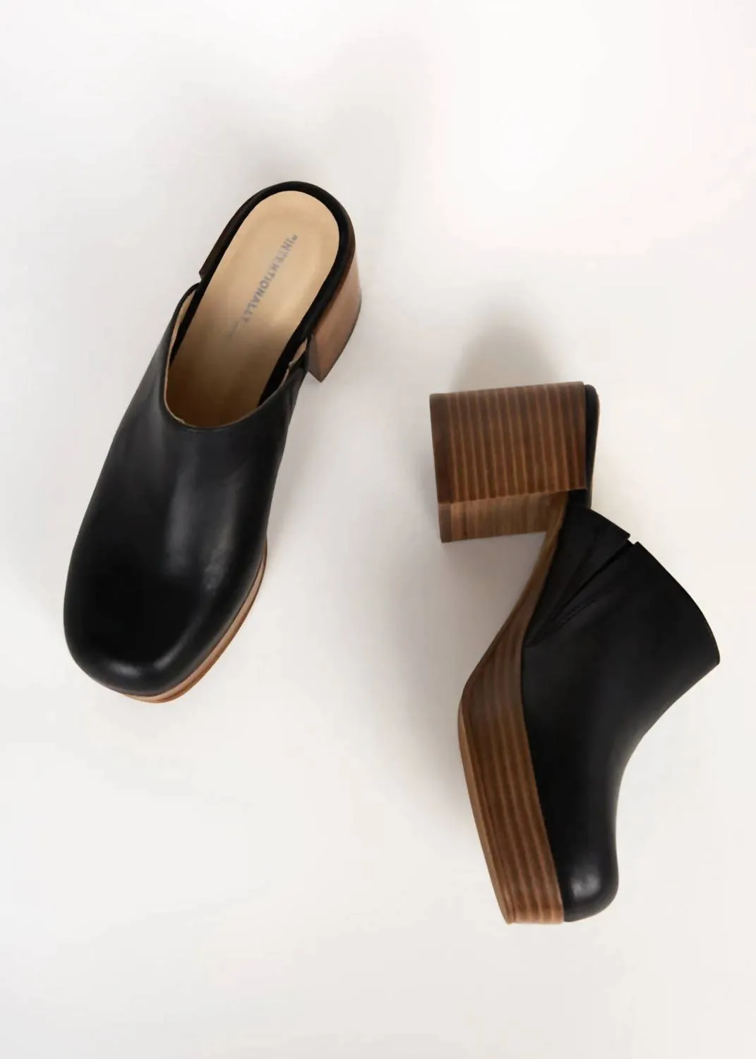 Women's Facts Platform Clog In Black
