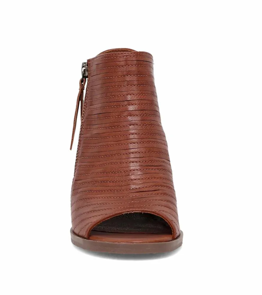 Women's Gianella
