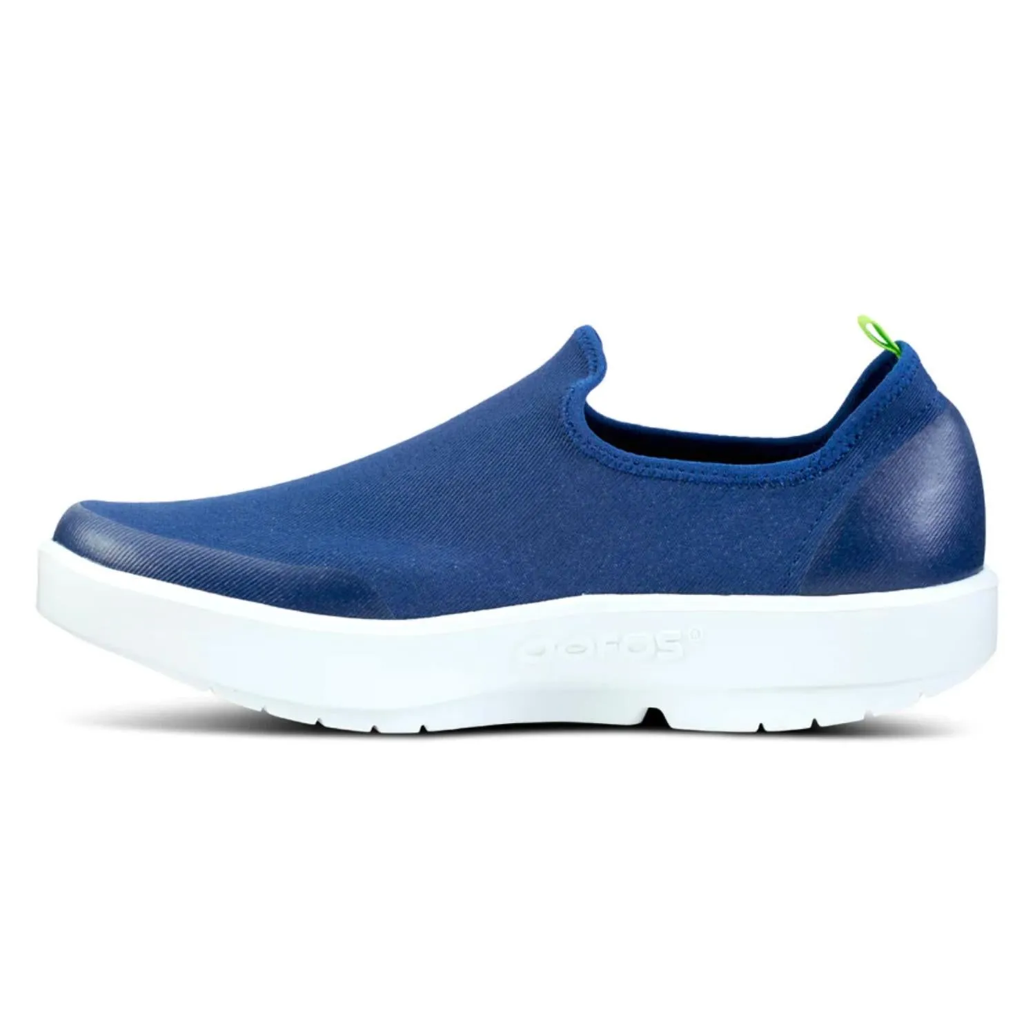 Women's Oomg Ezee Shoe In White Navy
